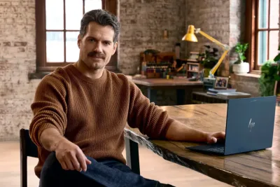 Henry Cavill Banting Setir Jadi Pengembang Game Menggunakan Googlebook